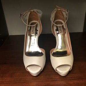 Badgely Mischka Bow Wedding Shoes